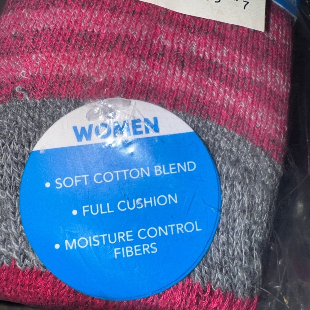 ❇️NWT❇️ Columbia  Athletic Crew Socks - Black, Gray and Pink - Picture 5 of 6